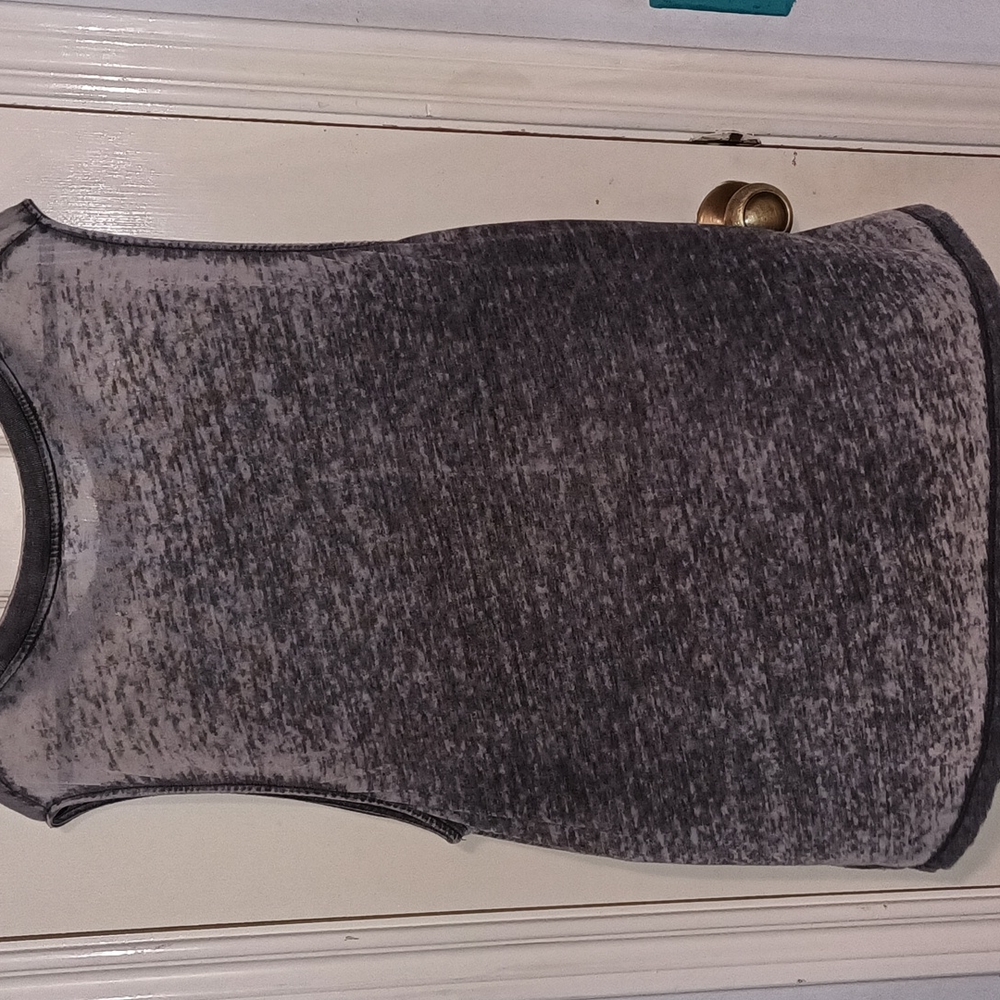 Women's Gray Muscle Top - Picture 2 of 3
